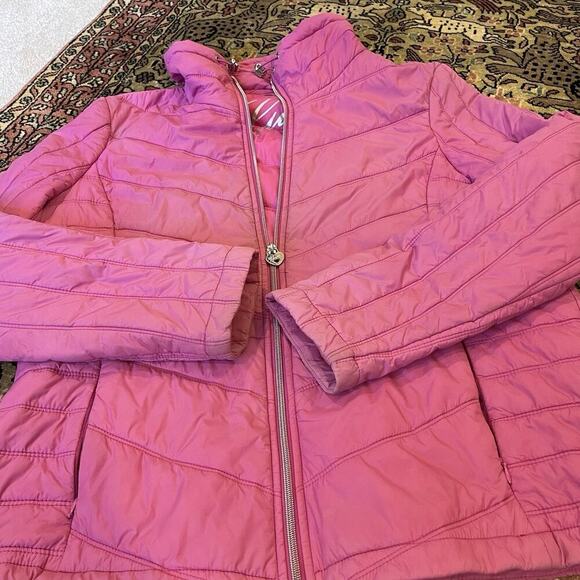 GUESS Pink Quilted Women’s Puffer Zip-Up Jacket Silver Heart Detail Size XL - Picture 4 of 12